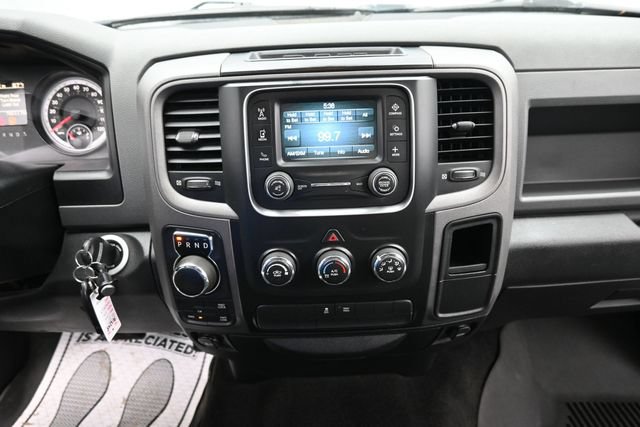 Used 2017 RAM 1500 ST w/ SXT Appearance Group AWD/4WD image 15