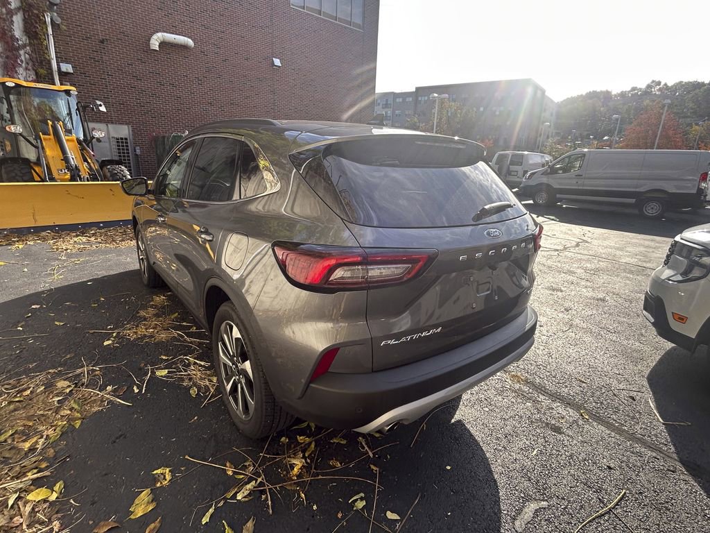 Used 2023 Ford Escape Platinum image 5