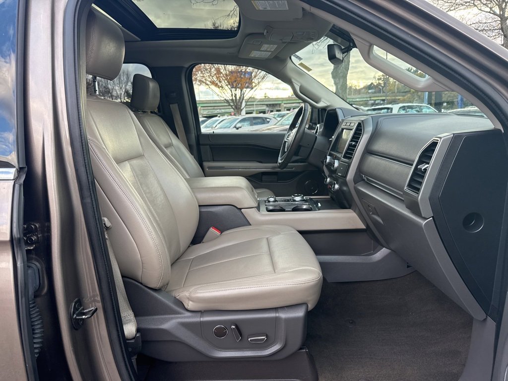 Certified 2019 Ford Expedition XLT w/ Equipment Group 202A image 33