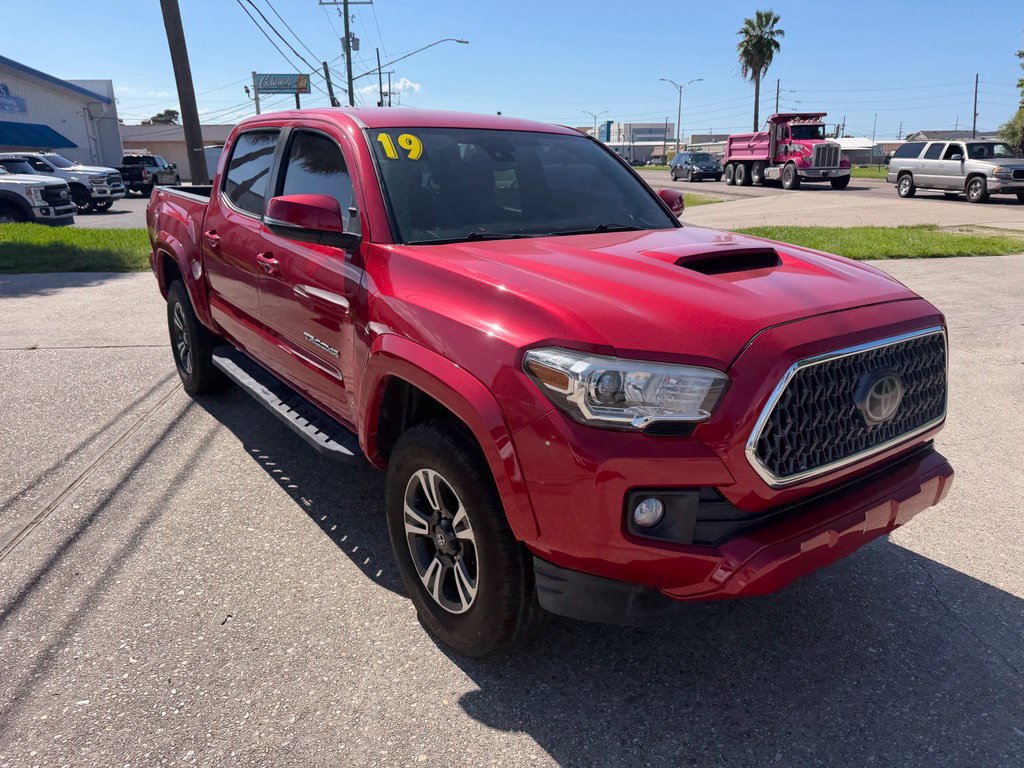 Used 2019 Toyota Tacoma TRD Sport RWD image 4