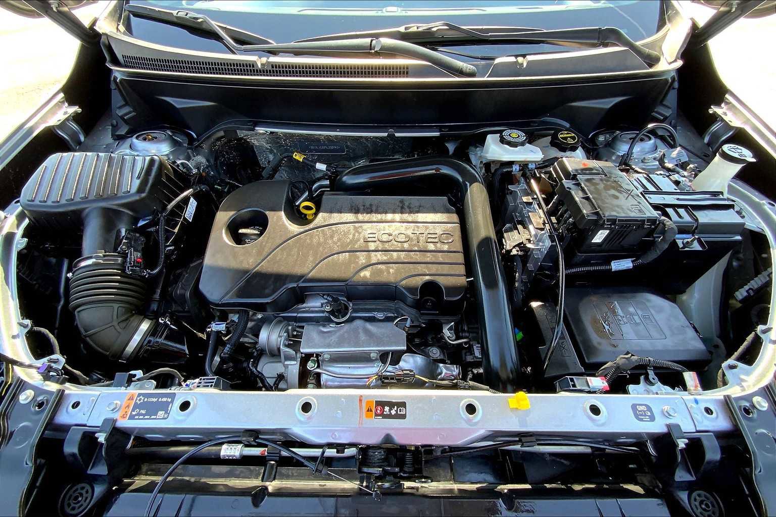 Certified 2024 GMC Terrain SLT image 23