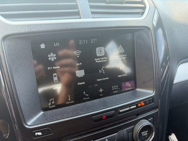 Used 2017 Ford Explorer XLT FWD image 22