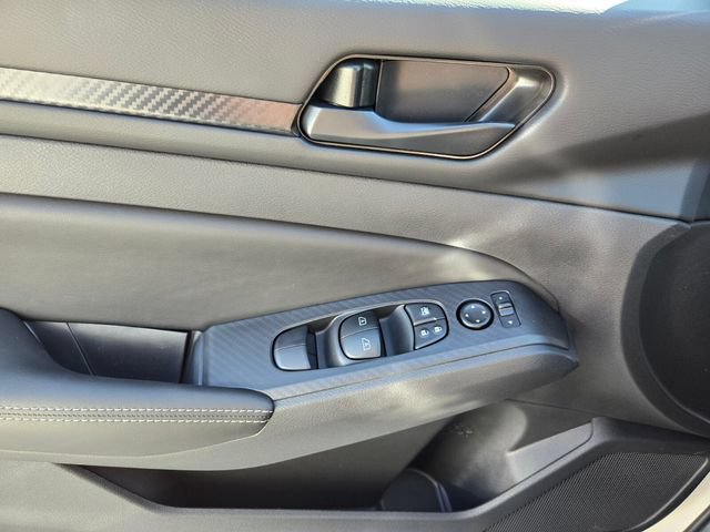 New 2026 Nissan Altima 2.5 SV FWD image 18