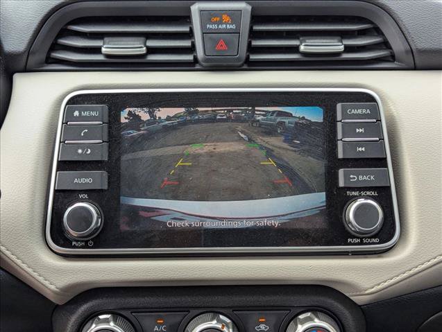 Used 2022 Nissan Versa SV FWD image 13