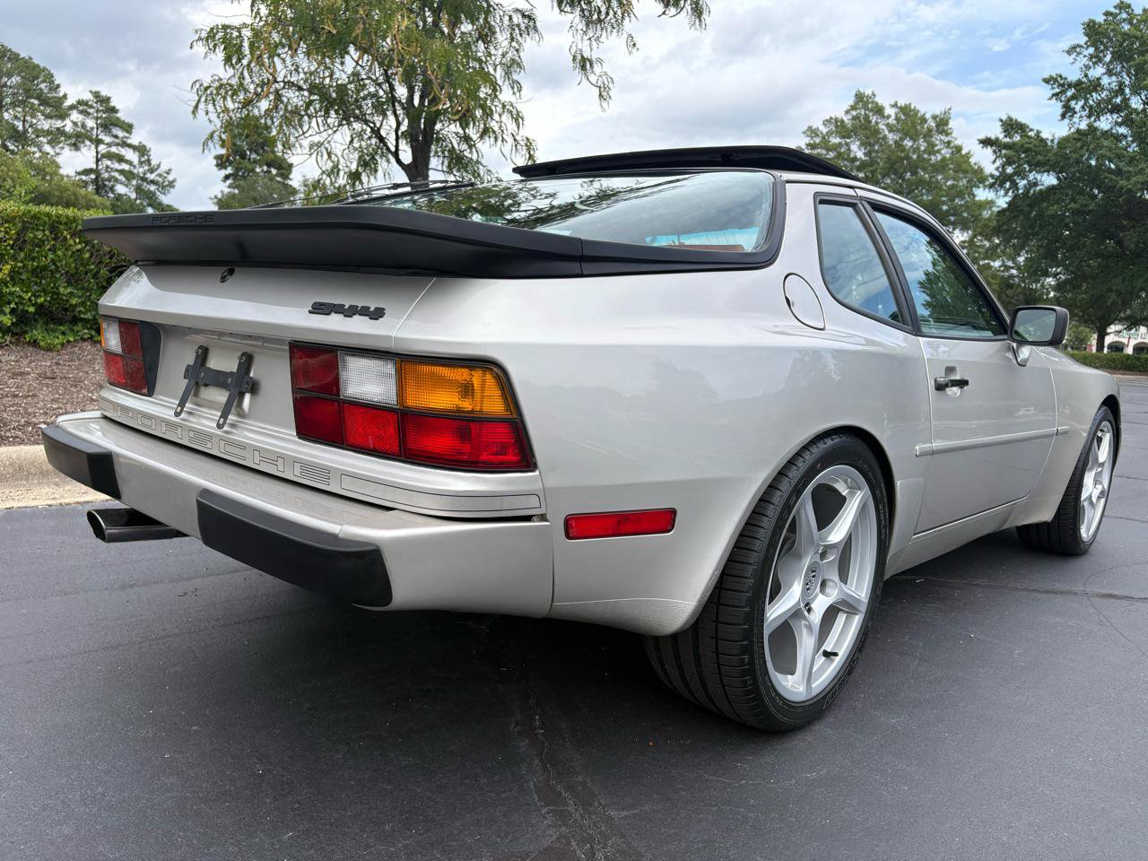 Used 1988 Porsche 944 Coupe RWD image 13