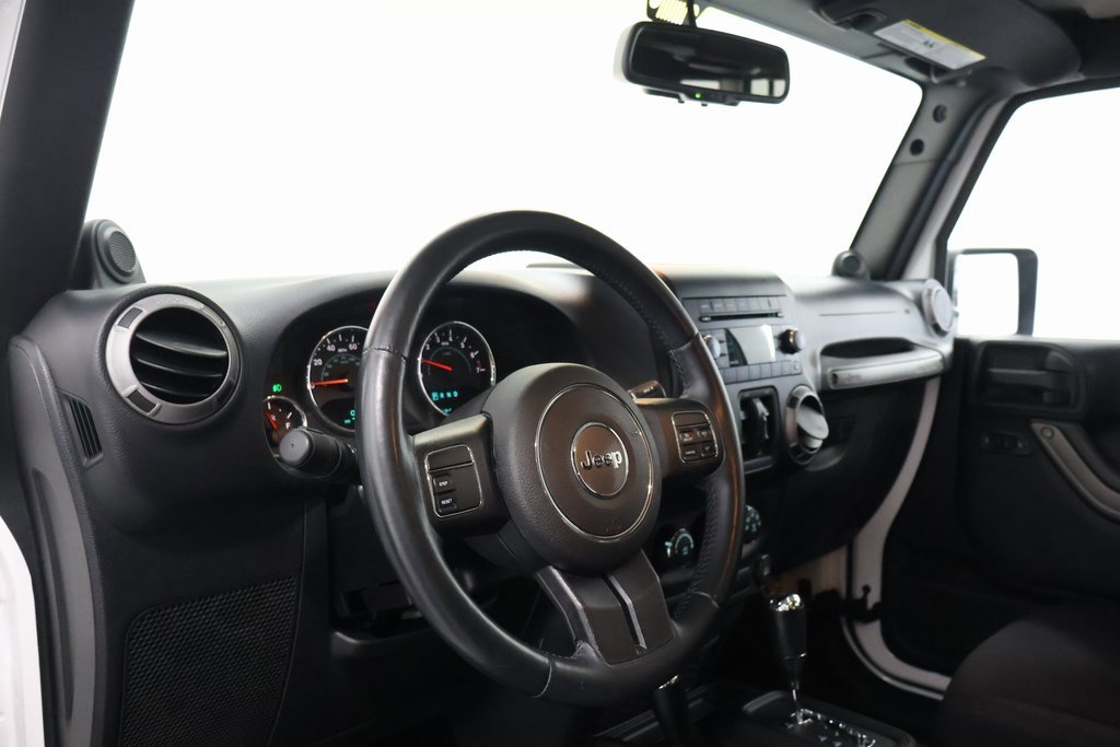 Used 2013 Jeep Wrangler Unlimited Sport image 15