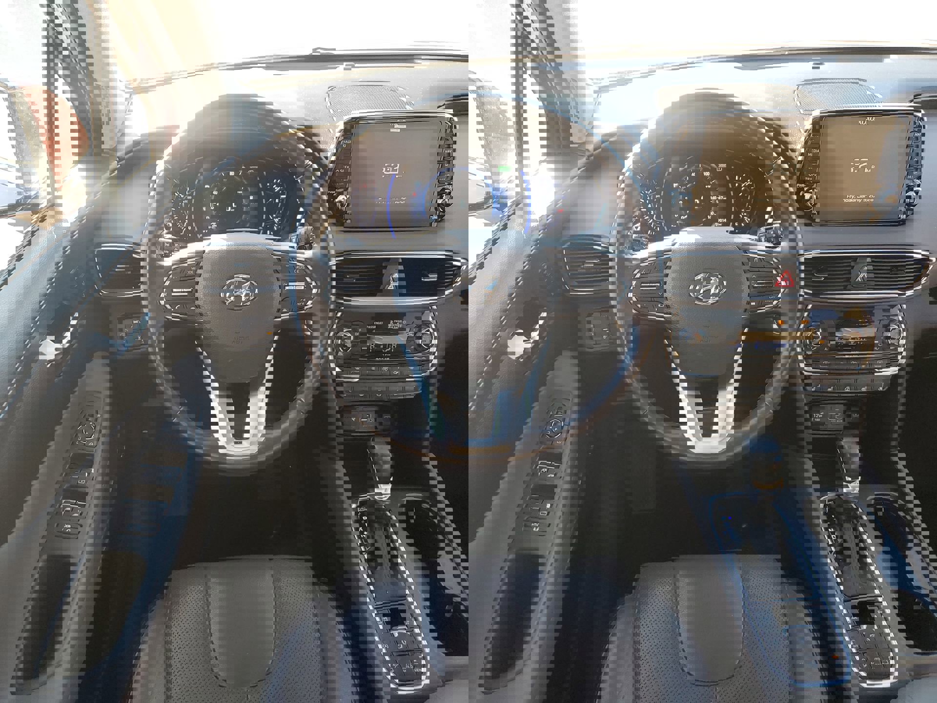 Used 2020 Hyundai Santa Fe Limited image 18