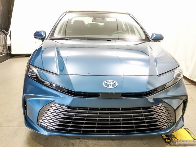 New 2025 Toyota Camry XLE image 3