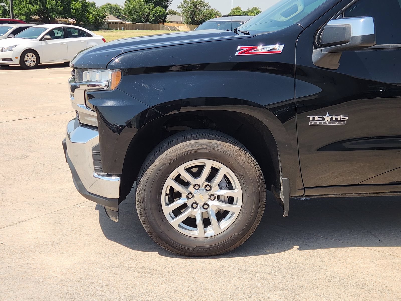Used 2020 Chevrolet Silverado 1500 LT AWD/4WD image 9