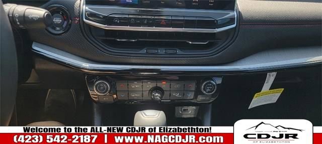 New 2022 Jeep Compass Trailhawk w/ Trailhawk Elite Group image 16