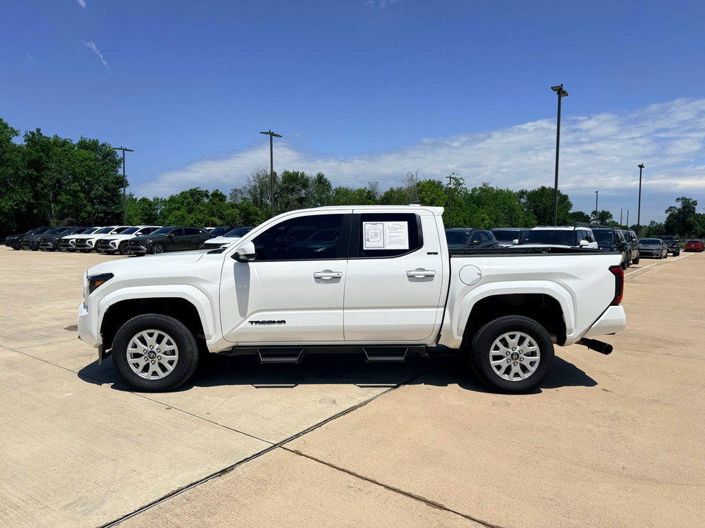 Used 2025 Toyota Tacoma SR5 RWD image 10