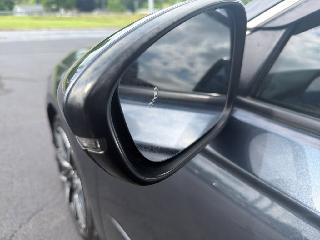 Used 2023 Honda Accord Touring image 41