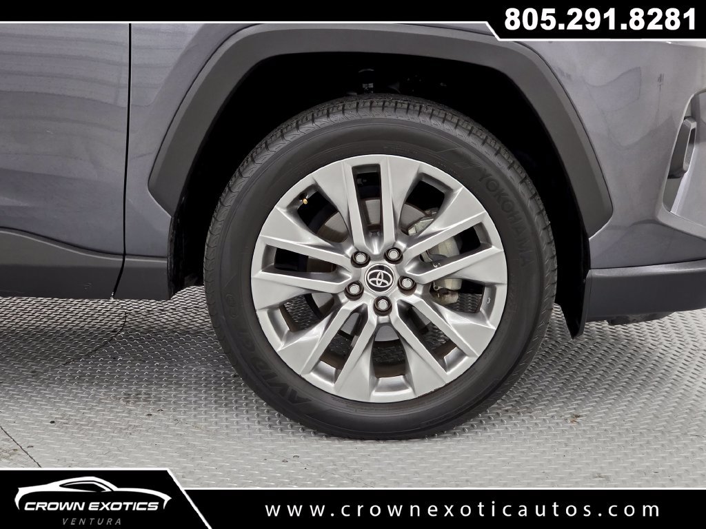Used 2023 Toyota RAV4 XLE Premium FWD image 9