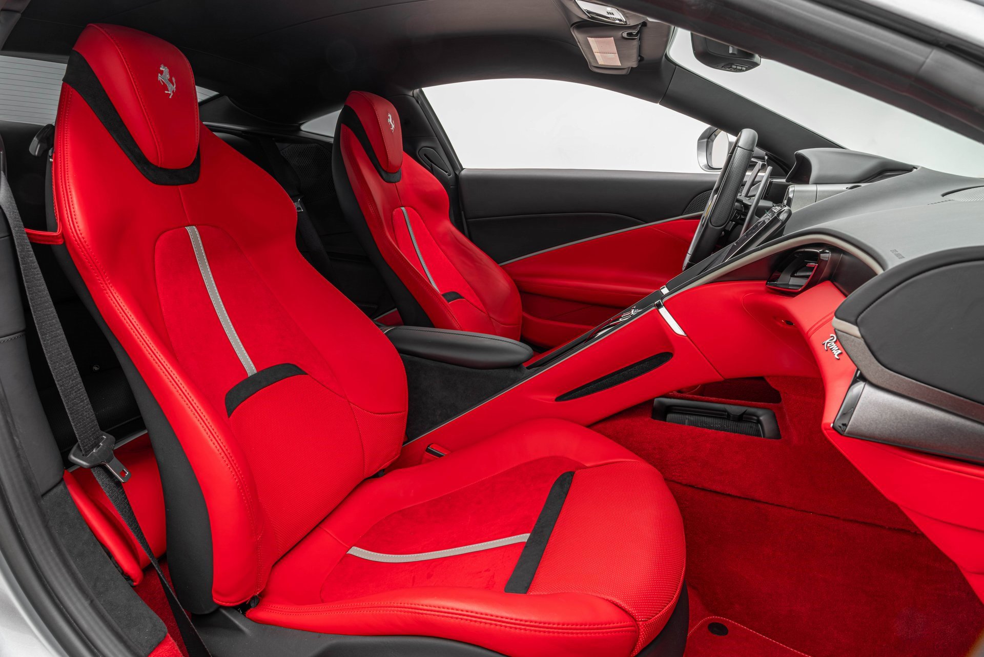 Certified 2024 Ferrari Roma Base image 35