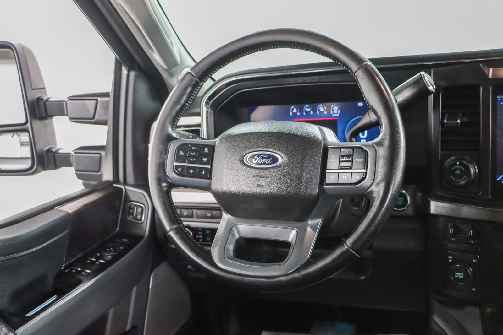 Used 2024 Ford F450 Lariat w/ Lariat Ultimate Package AWD/4WD image 13