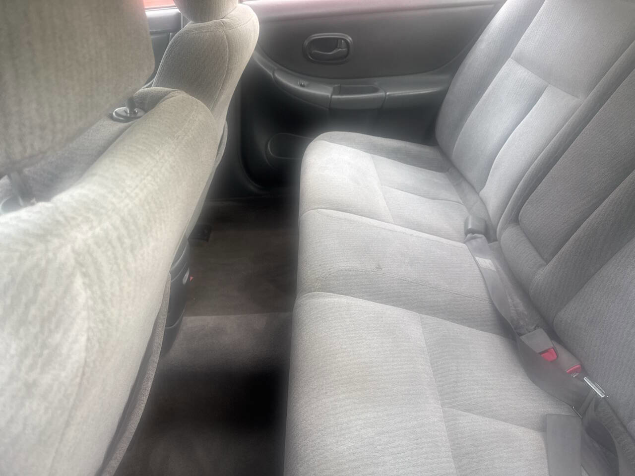 Used 2000 Oldsmobile Intrigue GX image 4