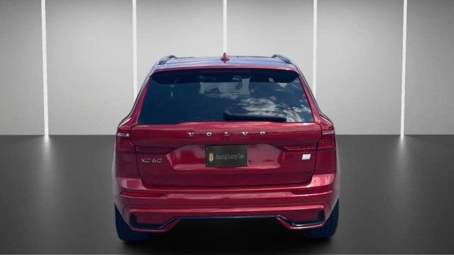 Used 2022 Volvo XC60 T8 R-Design w/ Advanced Package AWD/4WD image 10