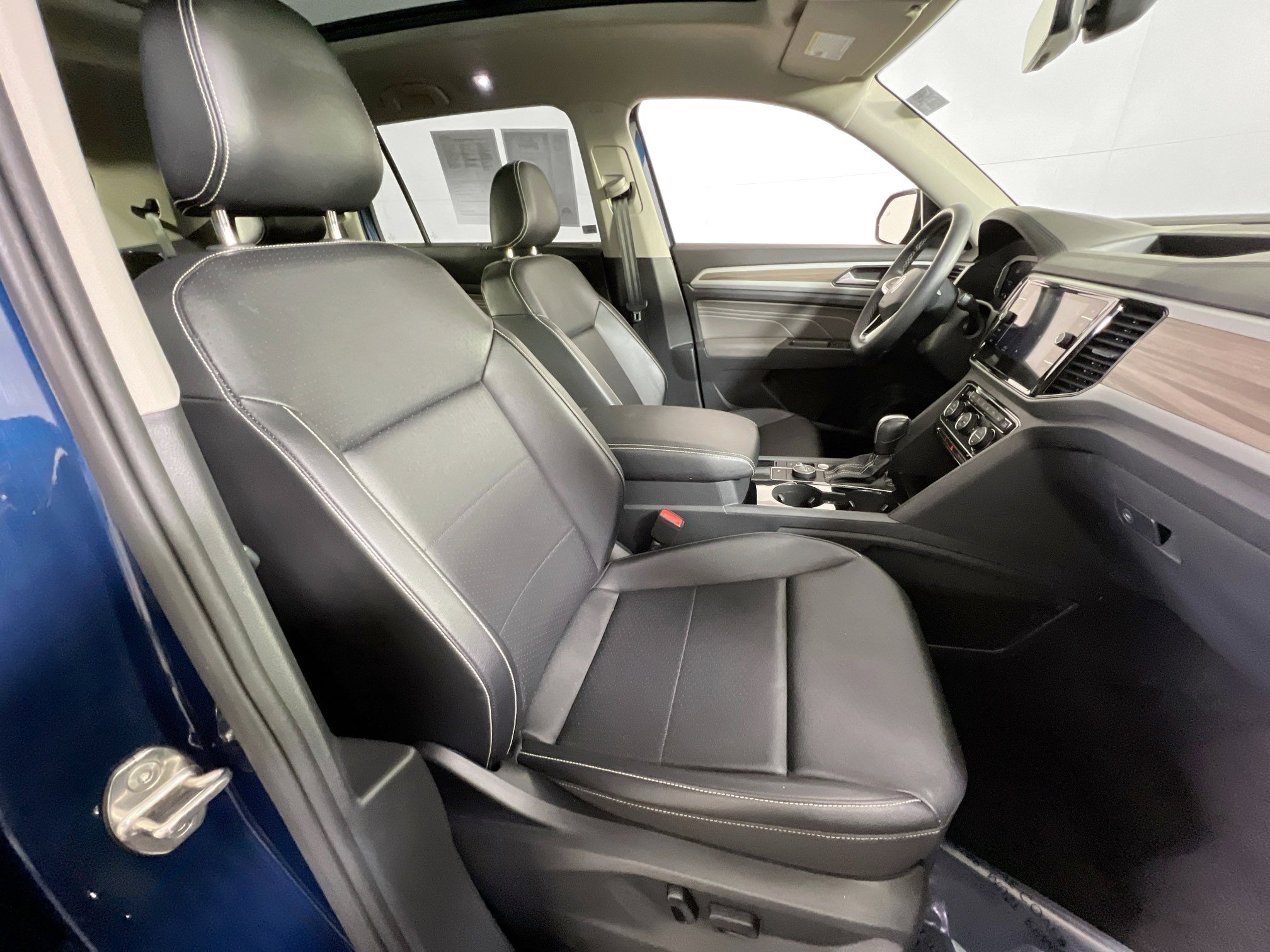 Used 2022 Volkswagen Atlas SEL image 29