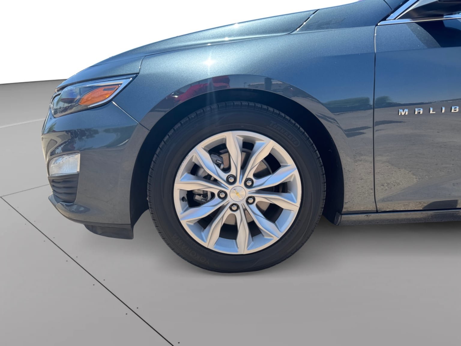 Used 2021 Chevrolet Malibu LT FWD image 9