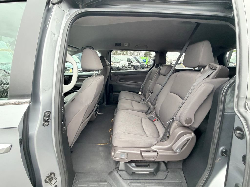 Used 2022 Honda Odyssey EX image 17