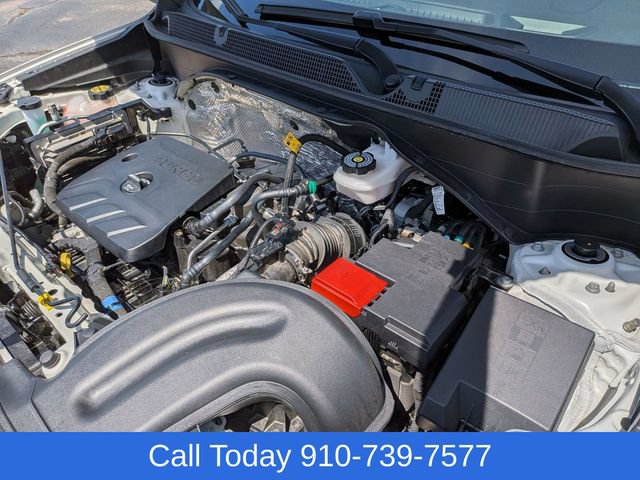 Used 2023 Buick Encore GX Essence w/ Experience Buick Package FWD image 39
