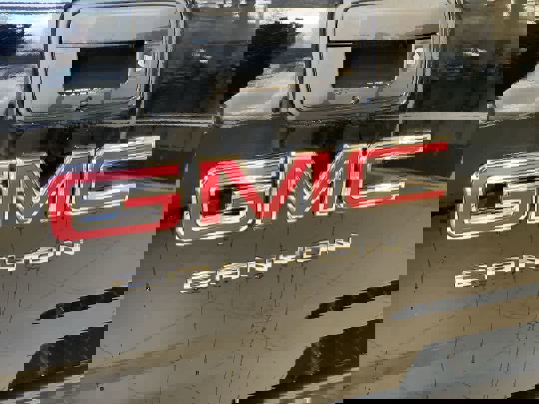 Used 2022 GMC Canyon AT4 image 11