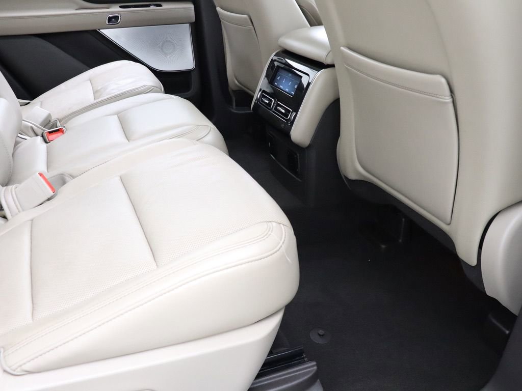 Used 2020 Lincoln Aviator Reserve w/ Equipment Group 201A image 37