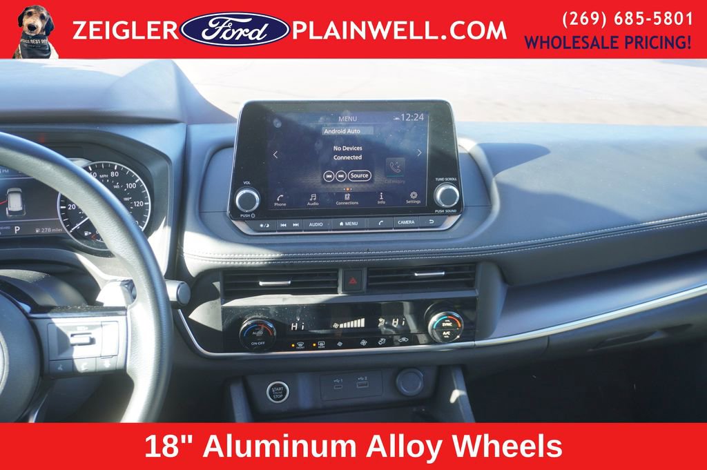 Used 2023 Nissan Rogue SV image 14