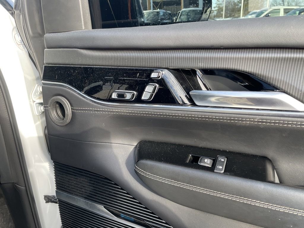 Used 2022 Jeep Grand Wagoneer Series II image 42