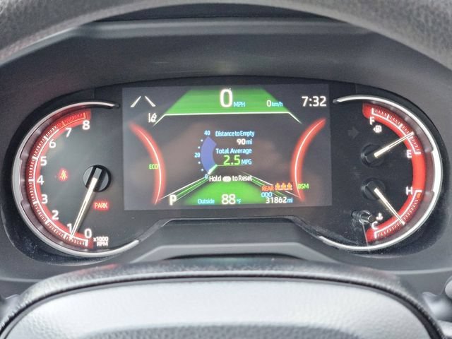 Used 2025 Toyota RAV4 XLE FWD image 19