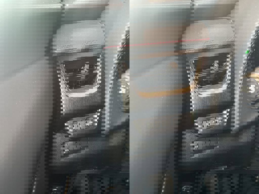 Used 2022 Lexus UX 250h F Sport w/ F Sport Premium Package image 19