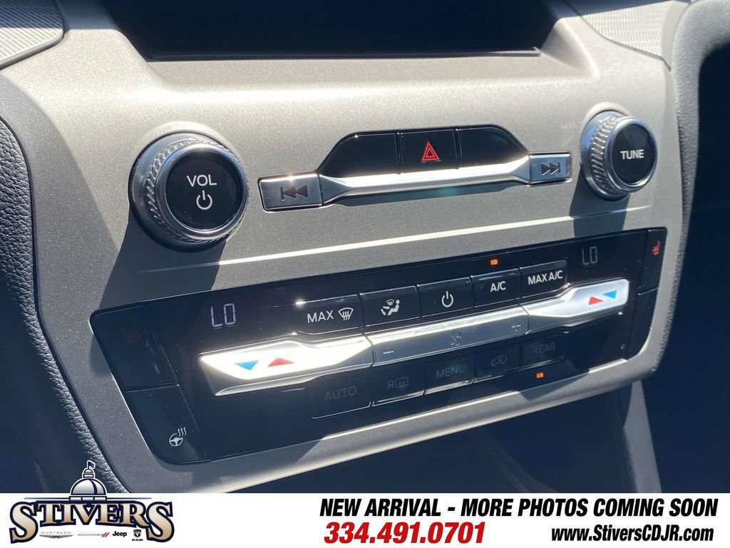 Used 2021 Ford Explorer XLT w/ Equipment Group 202A RWD image 25