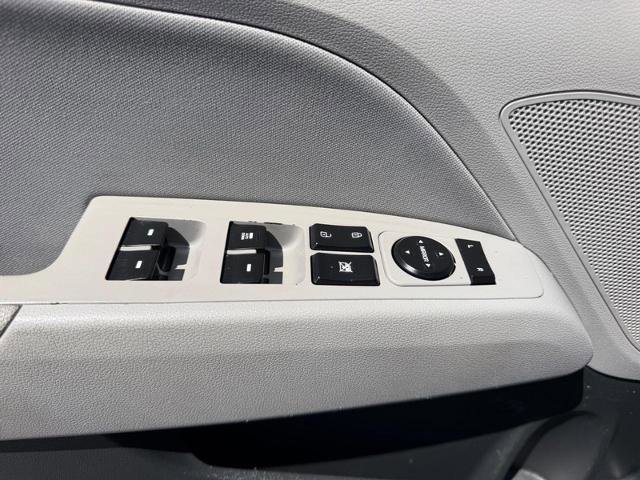 Used 2020 Hyundai Elantra SEL image 17
