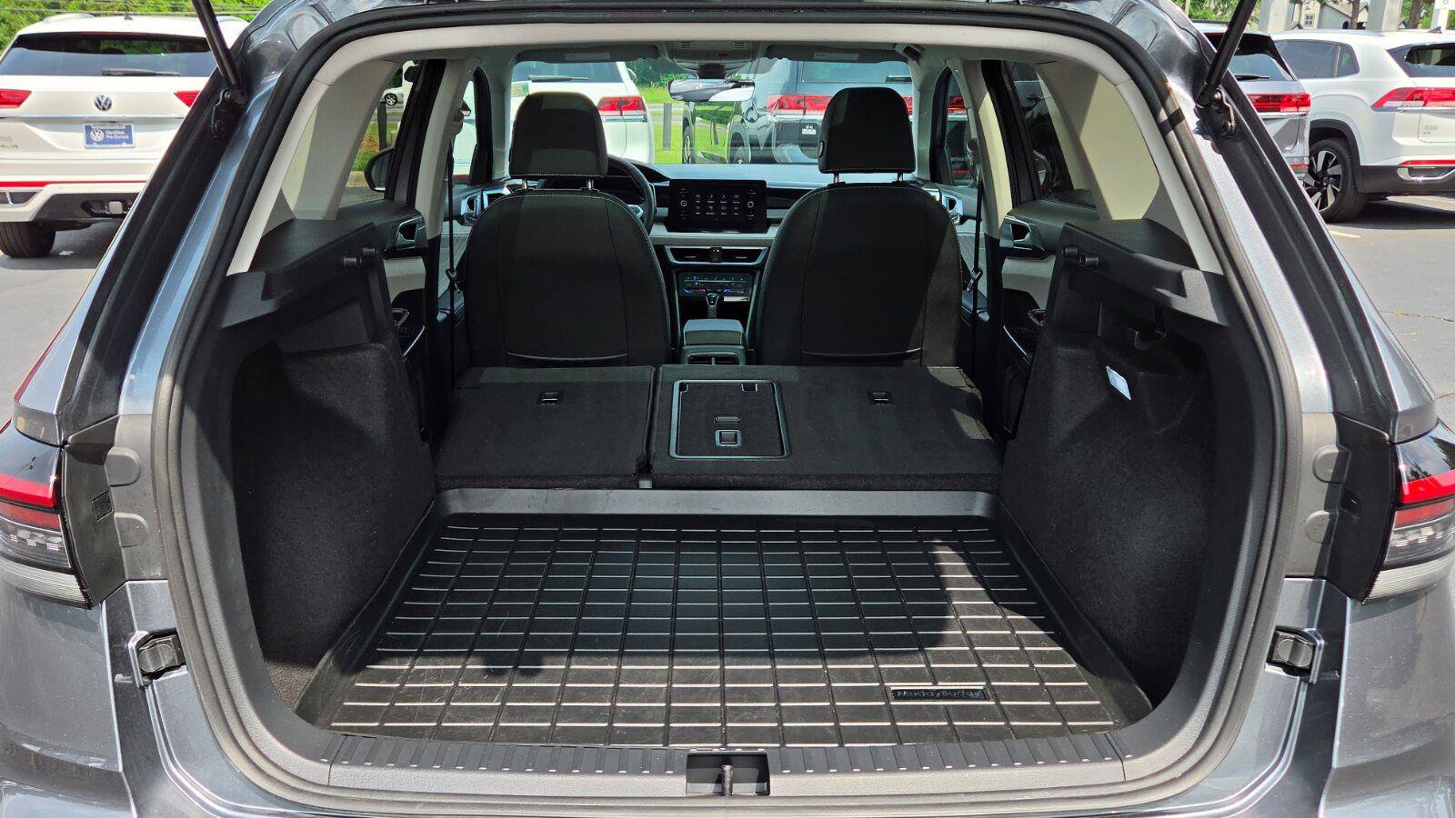 Certified 2025 Volkswagen Taos SEL AWD/4WD image 63