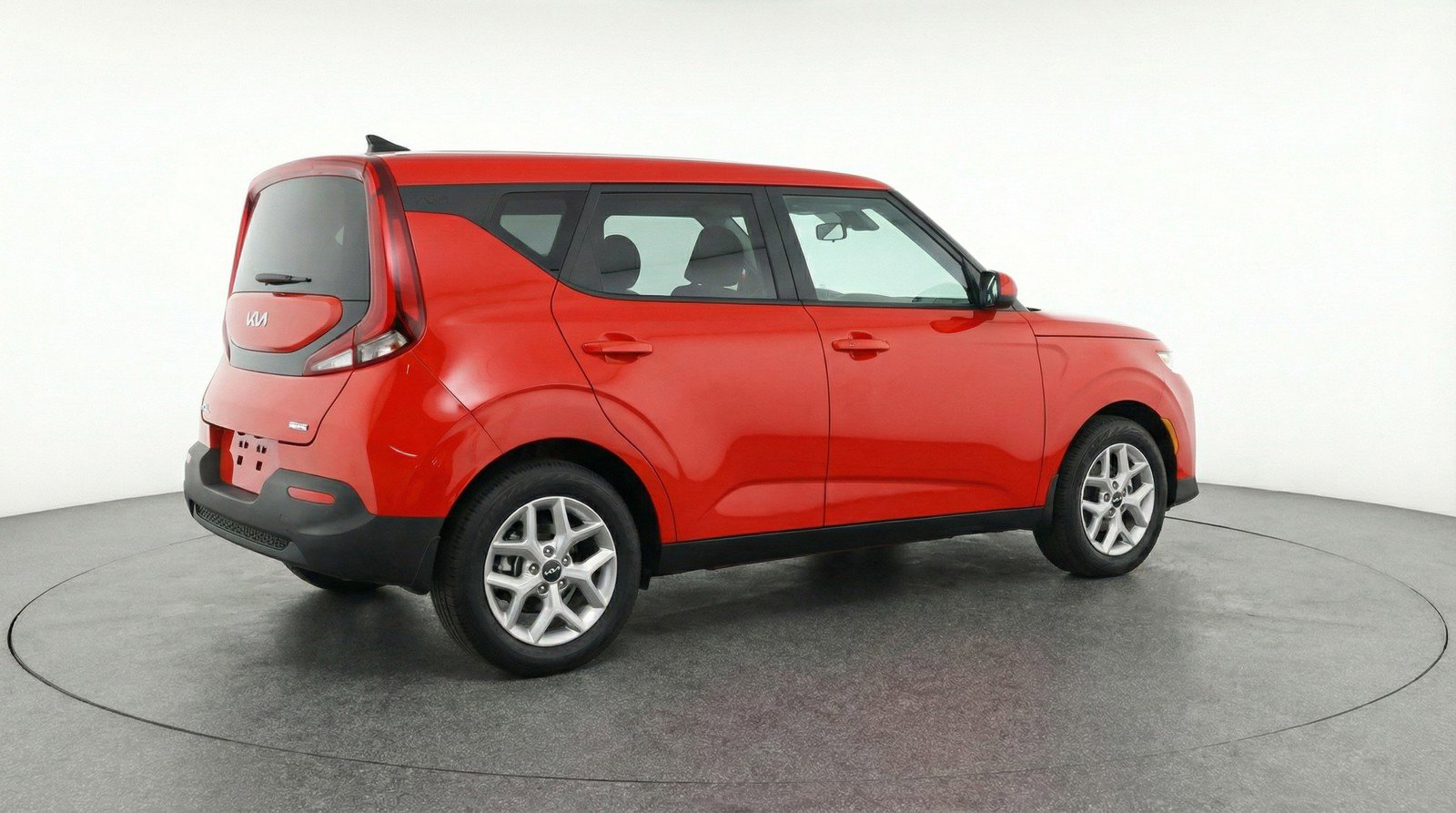 Used 2025 Kia Soul LX w/ LX Technology Package FWD image 9