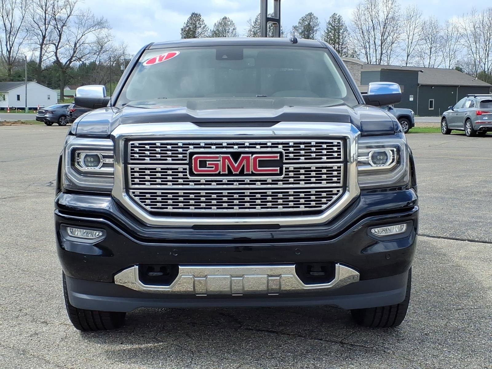 Used 2017 GMC Sierra 1500 Denali image 2