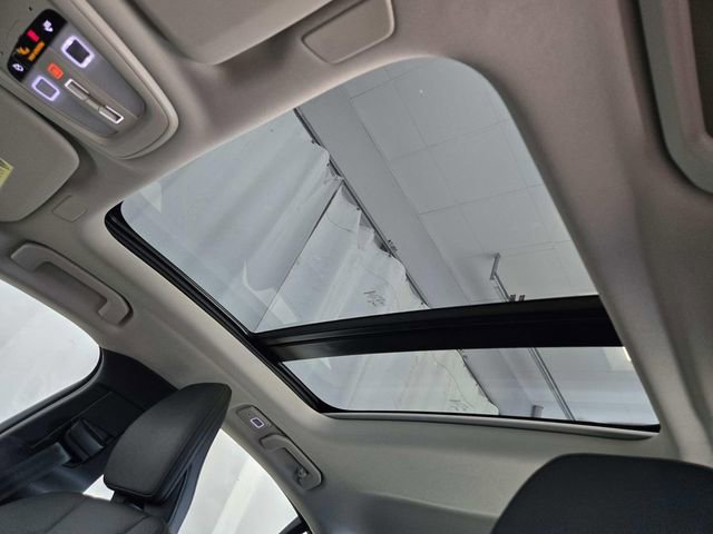 Used 2025 Volvo S60 B5 Plus image 6