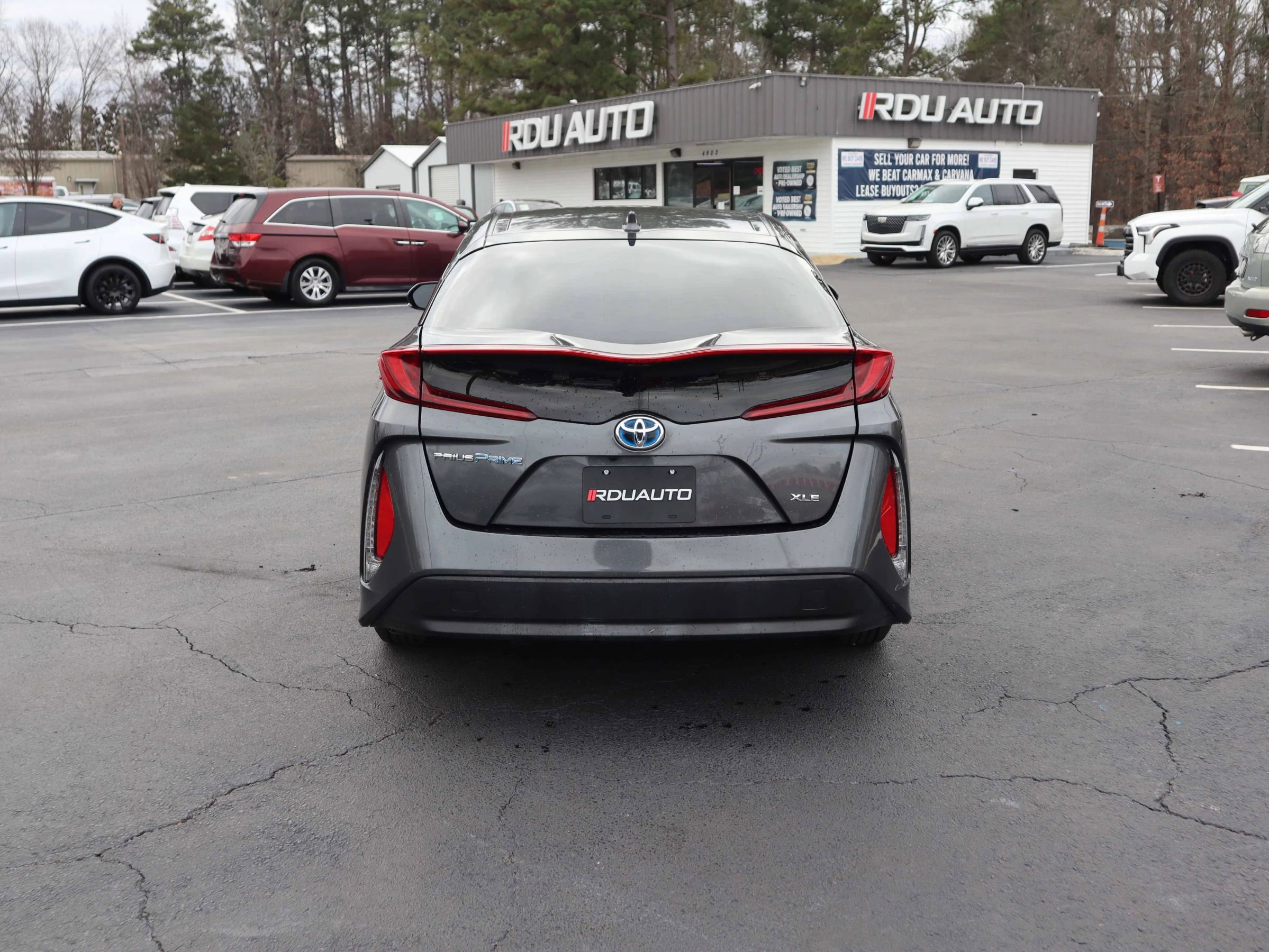 Used 2020 Toyota Prius Prime XLE image 9