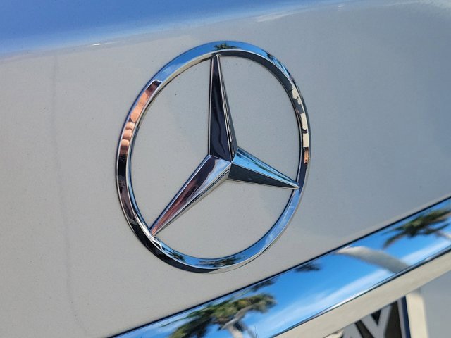 Used 2015 Mercedes-Benz C 300 4MATIC Sedan image 11