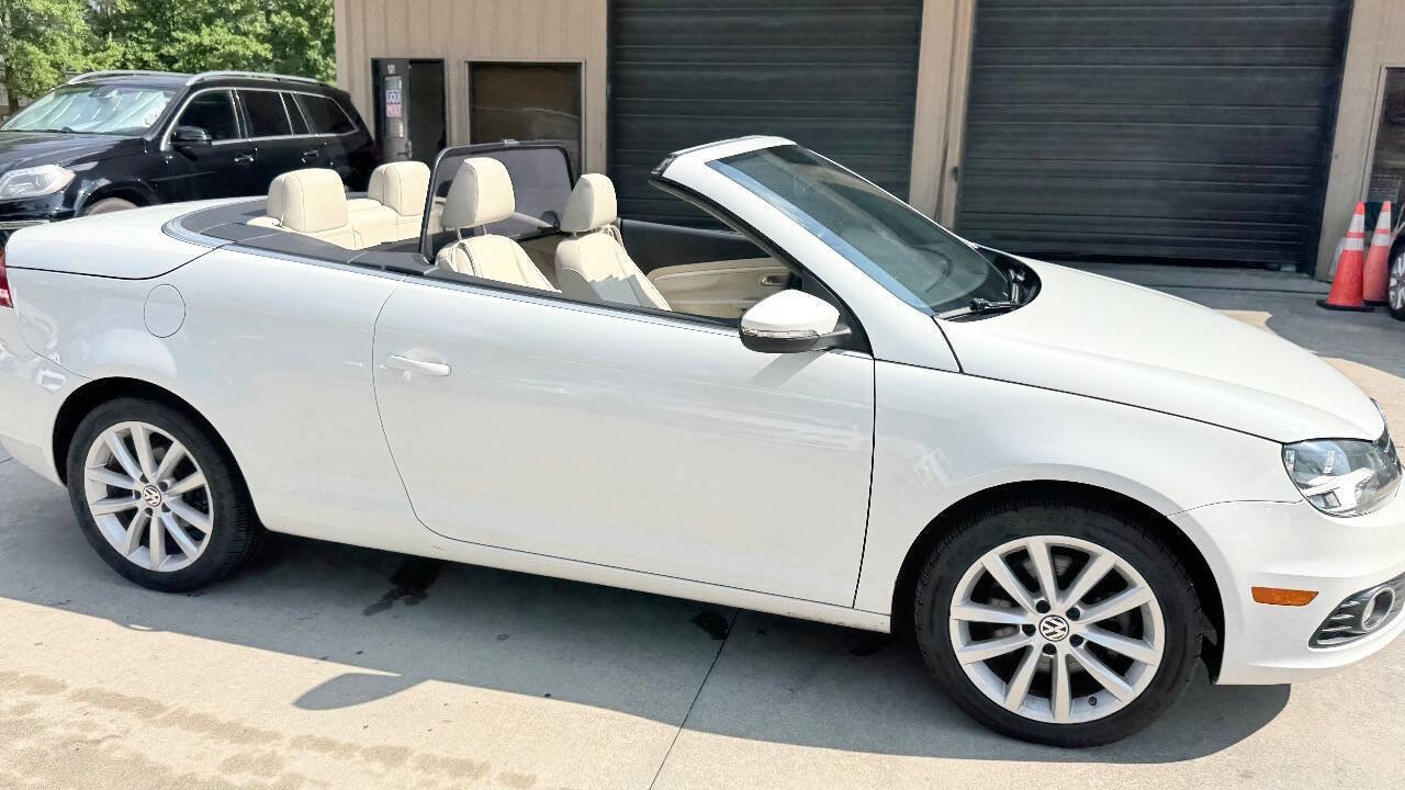 Used 2012 Volkswagen Eos Komfort FWD image 18