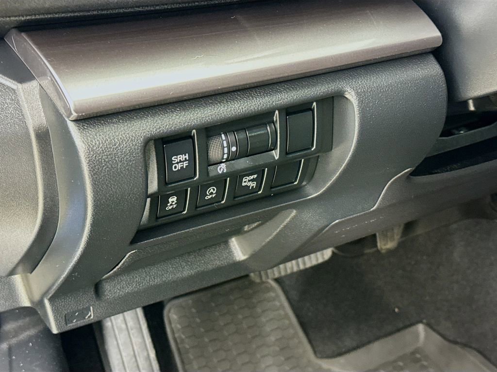 Used 2022 Subaru Crosstrek 2.5i Limited w/ Moonroof Package 2 image 12