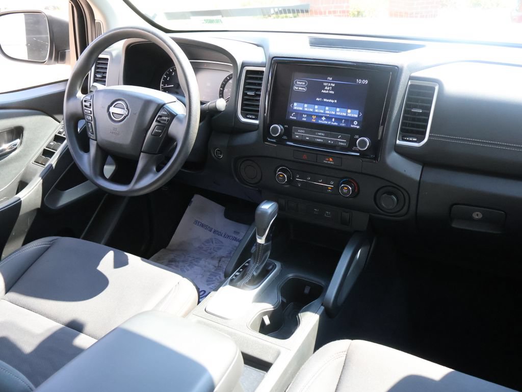 Used 2022 Nissan Frontier SV RWD image 12
