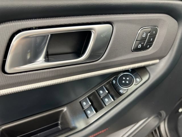 Used 2025 Ford Explorer ST-Line w/ Premium Package AWD/4WD image 13