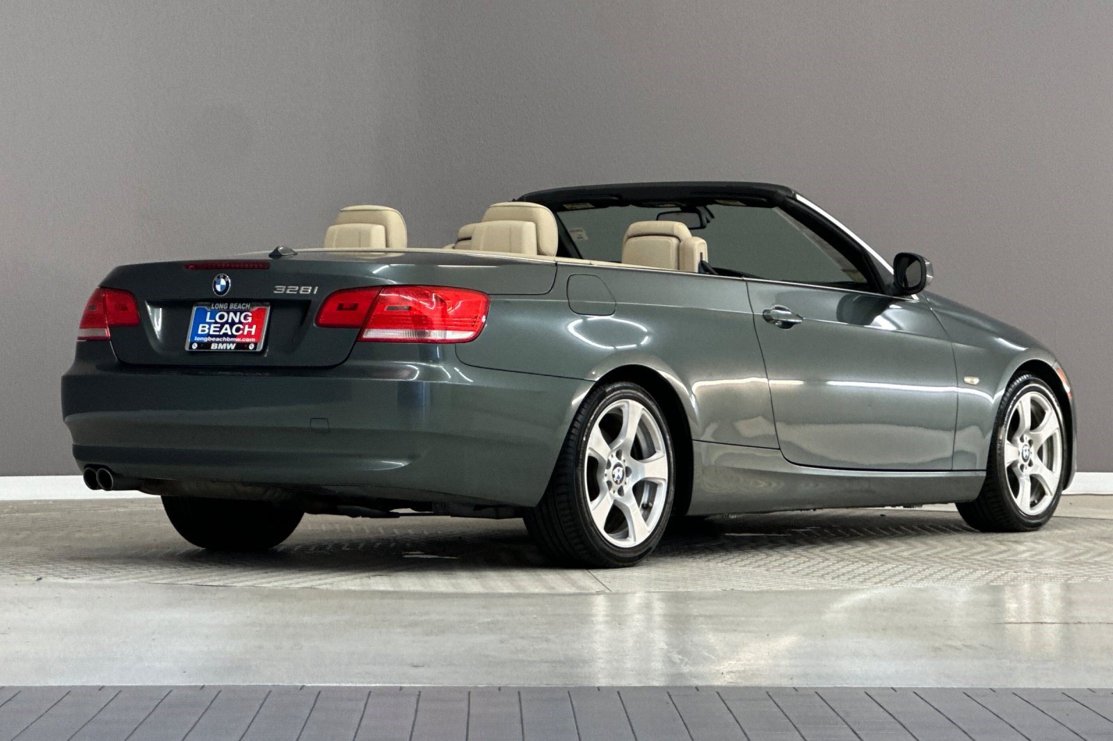 Used 2010 BMW 328i Convertible RWD image 8