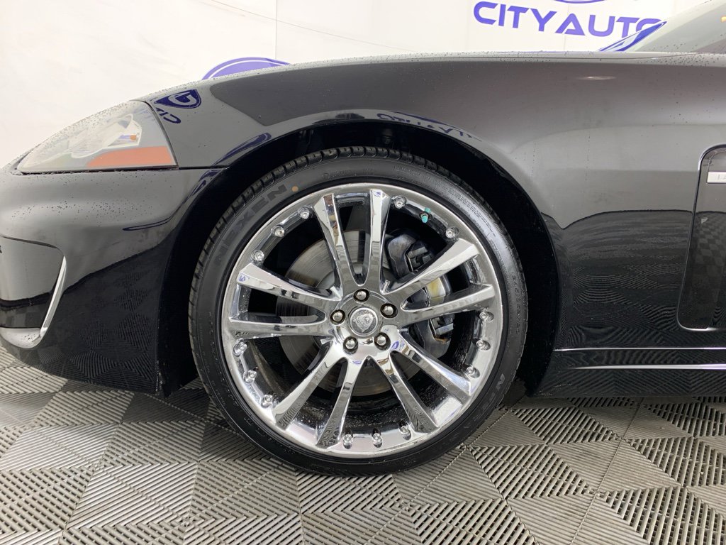 Used 2010 Jaguar XK Convertible image 11