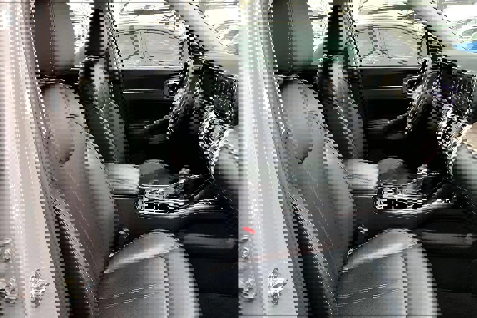 Used 2023 Kia Sorento X-Line EX image 9