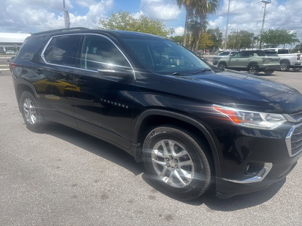 Used 2019 Chevrolet Traverse LT FWD image 3