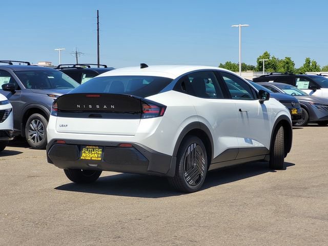 New 2026 Nissan Leaf FWD image 4
