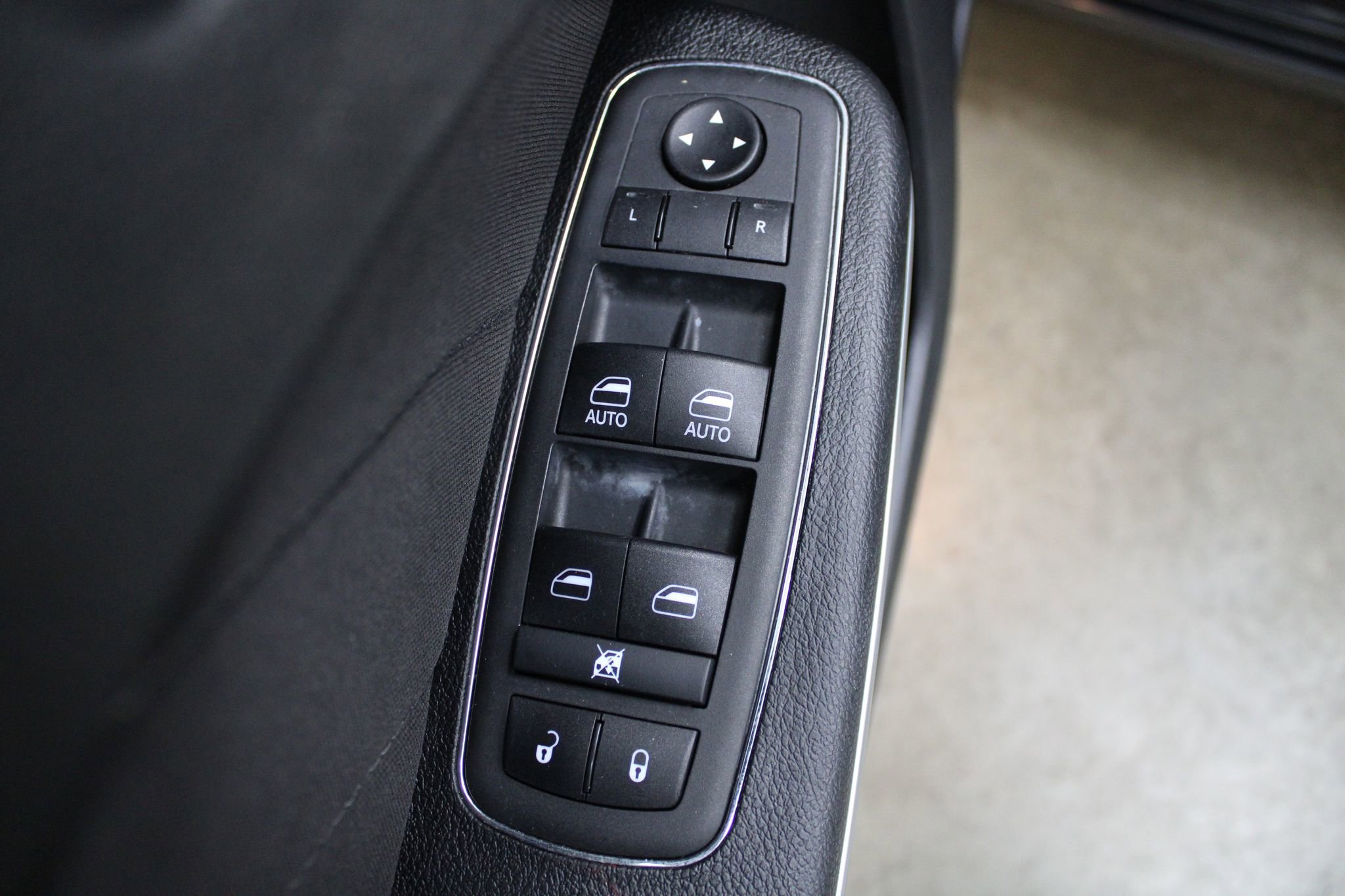 Used 2023 Dodge Charger SXT RWD image 40