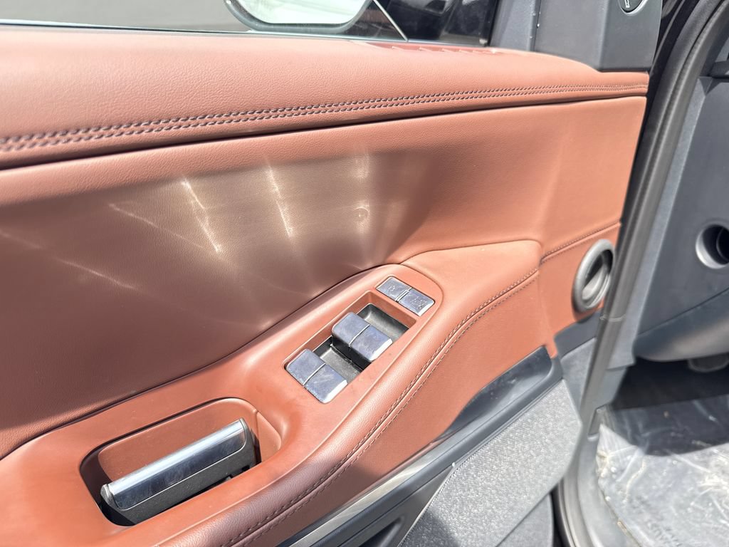 Used 2025 Lincoln Navigator Reserve AWD/4WD image 10